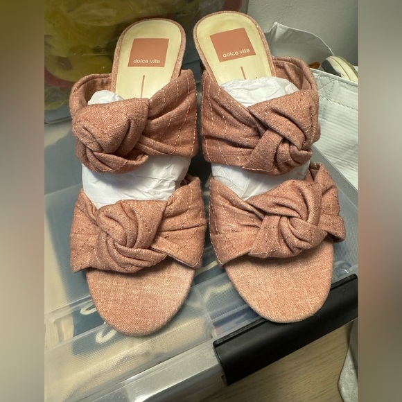 Dolce Vita pink linen sandals size 8 - Picture 1 of 3